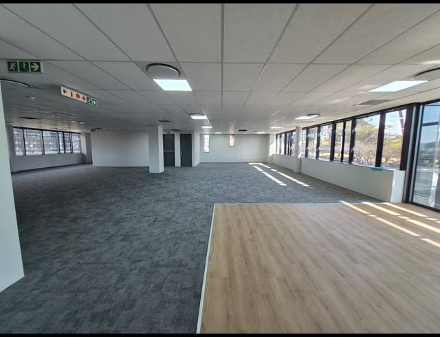 282M² OFFICE TO LET IN WOODMEAD